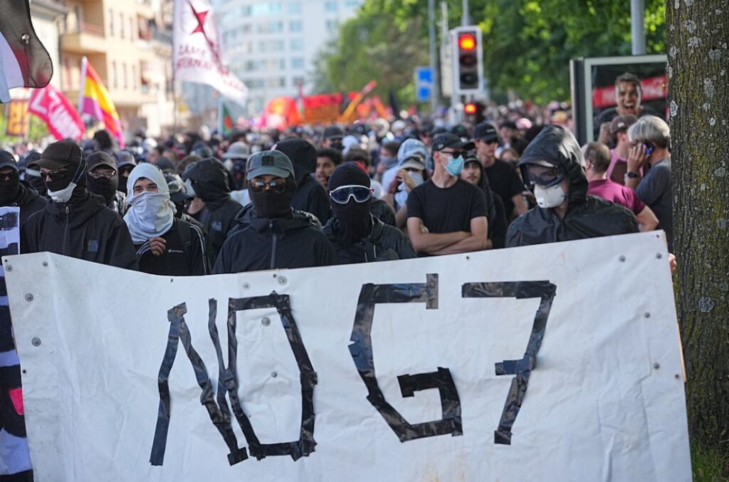 Geneva's G7 Protests Turn Violent